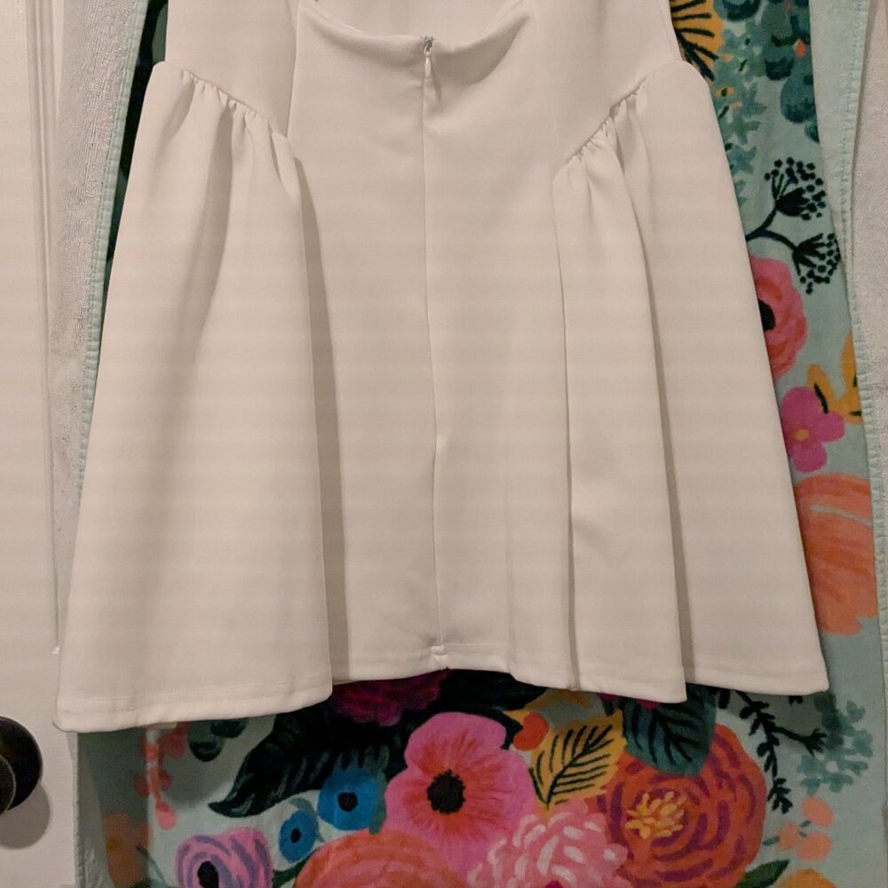 Sleeveless dress w/fitted bodice and a flared, pleated skirt size XL - Picture 9 of 10